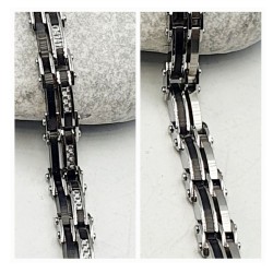 Βραχιόλι Χειροπέδα από Ατσάλι L316  σε Χρώμα Ασημένιο με Μαύρο Διπλής Όψης 