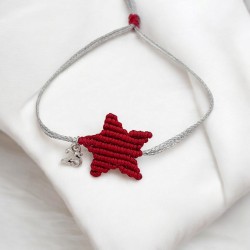 Diaxeirinis Βραχιόλι γούρι αστέρι σε χρώμα μπορντό με πλέξη μακραμέ και γουράκι "25"