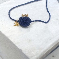 Diaxeirinis Βραχιόλι γούρι ρόδι σε χρώμα μπλε με πλέξη μακραμέ & γουράκι  "25"