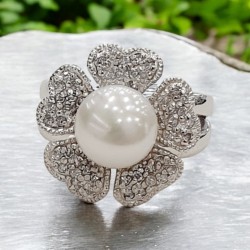 Δαχτυλίδι ασημένιο 925 με καρφωτά ζιργκόν με μαργαριτάρι  Νούμερο 53