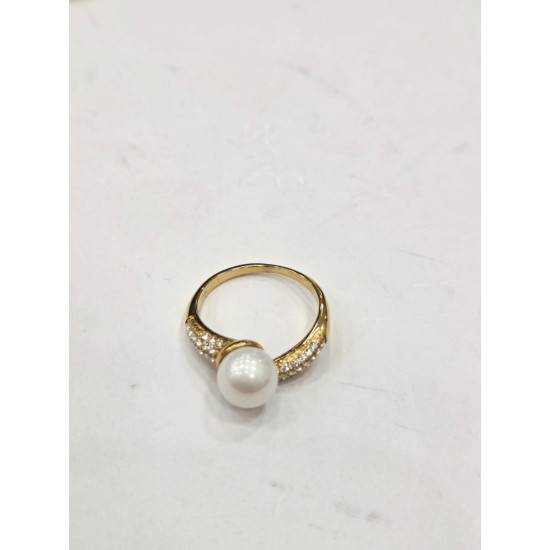 Δαχτυλίδι "pearl " από ατσάλι  σε χρυσό χρώμα  