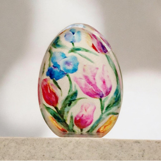 Διακοσμητικό αυγό με τουλίπες