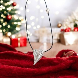 Diaxeirinis Κολιέ γούρι 2025 με μεταλλικό στοιχείο καρδιά και 25 σε ασημένιο χρώμα και με κορδόνι μακρύ με αυξομείωση 