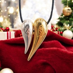 Diaxeirinis Κολιέ γούρι 2025 με μεταλλικό στοιχείο καρδιά και 25 δίχρωμο σε χρυσό και ασημένιο χρώμα και με κορδόνι μακρύ με αυξομείωση 