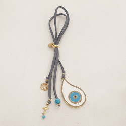 Γούρι κρεμαστό με δέρμα γκρι και στοιχεία προστασίας μάτι, τριφύλλι, σταυρός, χαντρα τυρκουαζ σε χρυσό χρώμα