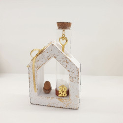 Διακοσμητικό γούρι 2026 σπίτι κεραμικό  λευκό με νότες χρυσού