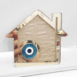 Διακοσμητικό γούρι 2026 σπίτι με περίγραμμα χρυσό και φόντο από δέρμα λεοπάρ σε χρώμα μπεζ και μάτι πετρόλ 