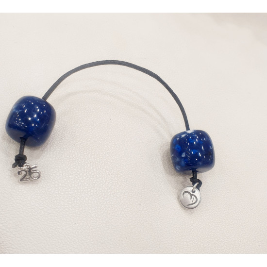 Μπεγλέρι γούρι 2026 με χάντρα μπλέ