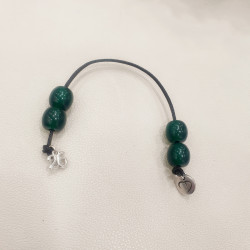 Μπεγλέρι γούρι 2026 με χάντρα κυπαρισσί