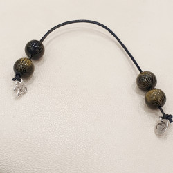 Μπεγλέρι γούρι 2026 με χάντρα καφέ