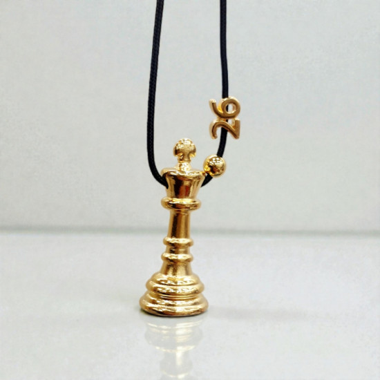 Κολιέ γούρι 2026 βασιλείας σε ασημένιο χρυσό με κορδόνι μαύρο και αυξομείωση