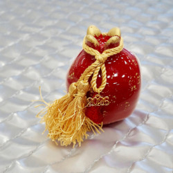 Διακοσμητικό γούρι ρόδι κόκκινο επικαθήμενο με φύλλα χρυσού 