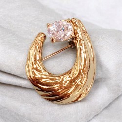 Γυναικεία Καρφίτσα Πέτου από ανοξείδωτο ατσάλι 316L σε χρυσό χρώμα με ζιργκόν