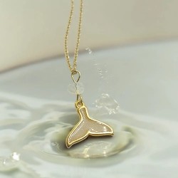 Κολιέ Γοργονοουρά βιτρό μπεζ με χρυσό  με αχάτη και αλυσίδα χρυσή από ατσάλι  L316