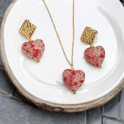 Κολιέ καρδιά κρακελέ κόκκινη opac με χρυσή ατσάλινη αλυσίδα και σκουλαρίκια σετ 
