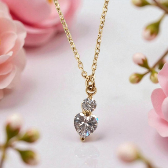 Κολιέ καρδιά από λευκό ζιργκόν με ατσάλινη αλυσίδα σε χρυσό χρώμα 