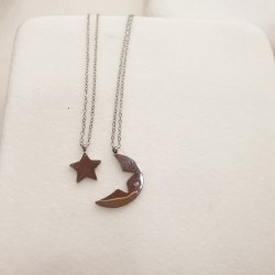 Κολιέ φιλίας με 2 στοιχεία αστέρι και φεγγάρι από ατσάλι 316L σε ασημένιο χρώμα 