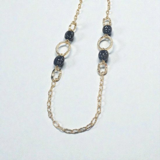 Κολιέ μακρύ σε χρώμα χρυσό με μαύρες πέτρες σε ατσάλι 316L 