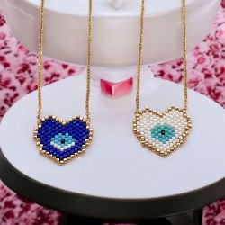 Κολιέ καρδιά με χάντρες miyuki σε χρώμα λευκό με ματάκι και περίγραμμα σε χρυσό με αλυσίδα από ατσάλι L316