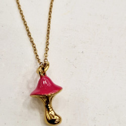 Κολιέ μανιτάρι με φούξια σμάλτο με αλυσίδα από ατσάλι L316 σε χρυσό χρώμα 