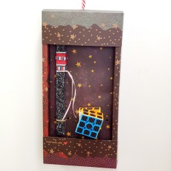 Λαμπάδα αρωματική με δώρο κύβο του Ρούμπικ