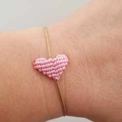 Βραχιόλι μακραμέ mini Hearts σε χρώμα baby pink