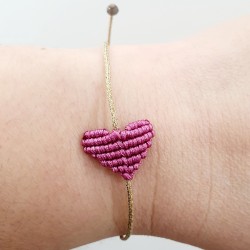 Βραχιόλι μακραμέ mini Hearts σε χρώμα φούξια
