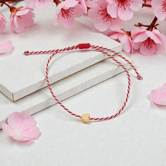 Βραχιόλι Μάρτης με καρδούλα κίτρινη και αυξομείωση στο κούμπωμα