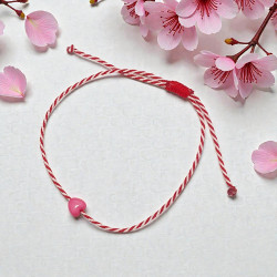 Βραχιόλι Μάρτης με καρδούλα ροζ και αυξομείωση στο κούμπωμα