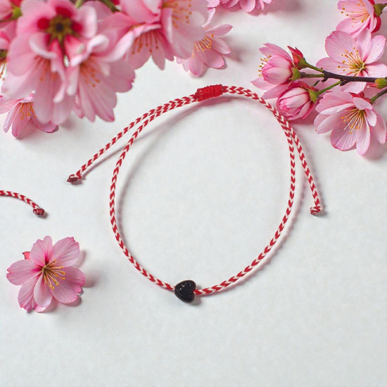 Βραχιόλι Μάρτης με καρδούλα μαύρη και αυξομείωση στο κούμπωμα