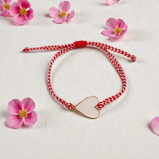Βραχιόλι Μάρτης με καρδιά λευκή και αυξομείωση στο κούμπωμα