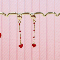 Σκουλαρίκια καρδιές κόκκινες  από ατσάλι 316L σε χρυσό χρώμα