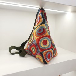 Τσαντάκι πυραμίδα χιαστί χειροποίητο υφαντό με μοτίφ & φερμουάρ 