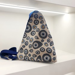 Τσαντάκι πυραμίδα χιαστί χειροποίητο υφαντό με μοτίφ & φερμουάρ 