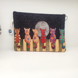 Τσαντάκι φάκελος υφαντό χειροποίητο με μοτιφ γάτες με φερμουάρ 