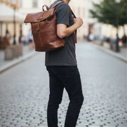 Τσάντα πλάτης σε καφέ χρώμα με πολλές θέσεις N. 06024