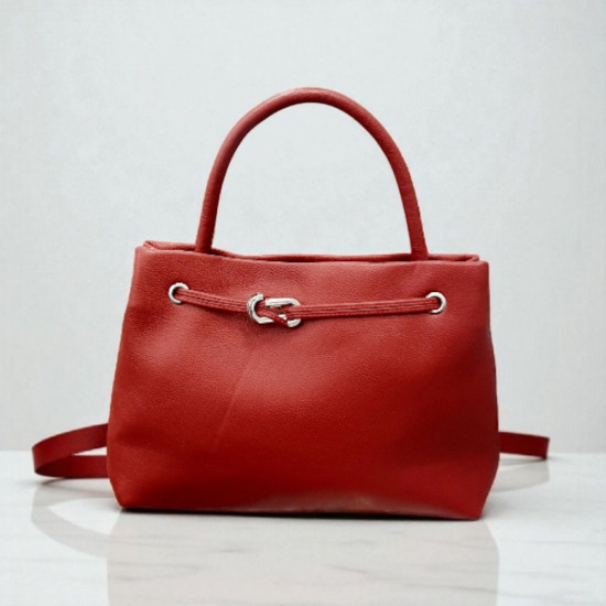 Τσάντα ώμου μπορντό από δέρμα με λεπτομέρεια ασημένια