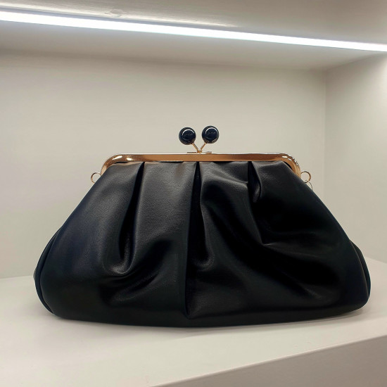 Τσάντα μαύρη