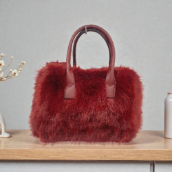 Τσάντα καρπού γούνα Μπορντό με φερμουάρ