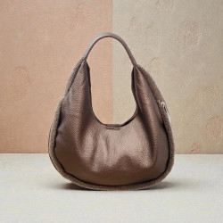 Τσάντα ώμου σε μπρονζέ απόχρωση