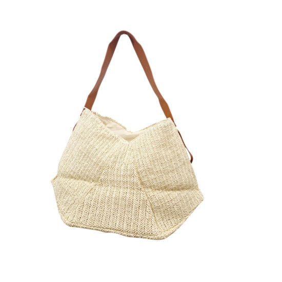 Τσάντα ψαριανή σε χρώμα εκρού με φερμουάρ και εσωτερική τσέπη 
