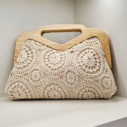 Τσάντα  δαντέλα με χέρι clutch και ξύλο σε χρώμα μπεζ 