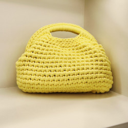 Τσάντα πλεκτή  με χέρι clutch σε χρώμα κίτρινο