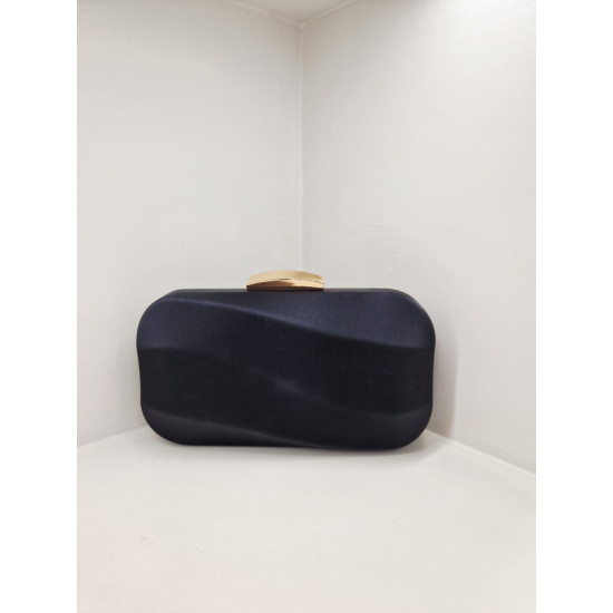 Βραδινό τσαντάκι φάκελος Clutch με σκληρό σκελετό σε χρώμα μαύρο &  με αλυσιδάκι