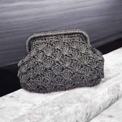Τσάντα clutch από ψάθα  μαύρη