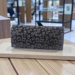 Τσαντάκι φάκελος λεοπάρ μαύρο χρώμα με αλυσιδάκι