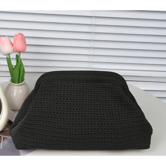 Γυναικεία Τσάντα σε μαύρο χρώμα