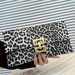 Φάκελος λεοπάρ με κούμπωμα 