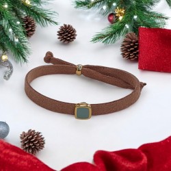 Diaxeirinis Βραχιόλι με δέρμα και τετράγωνο γεωμετρικό στοιχειο στο χρωμα της μέντας και κούμπωμα με αυξομείωση 