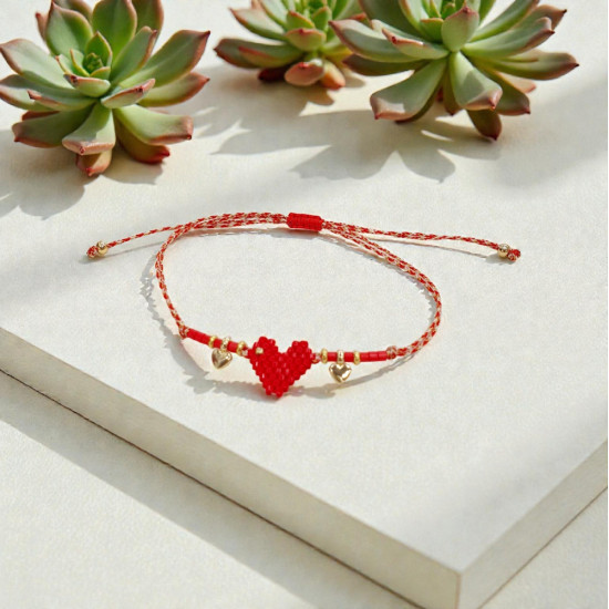 Βραχιόλι καρδιά mukuki κόκκινη με λεπτομέρειες χρυσές και με αυξομείωση στο κούμπωμα 